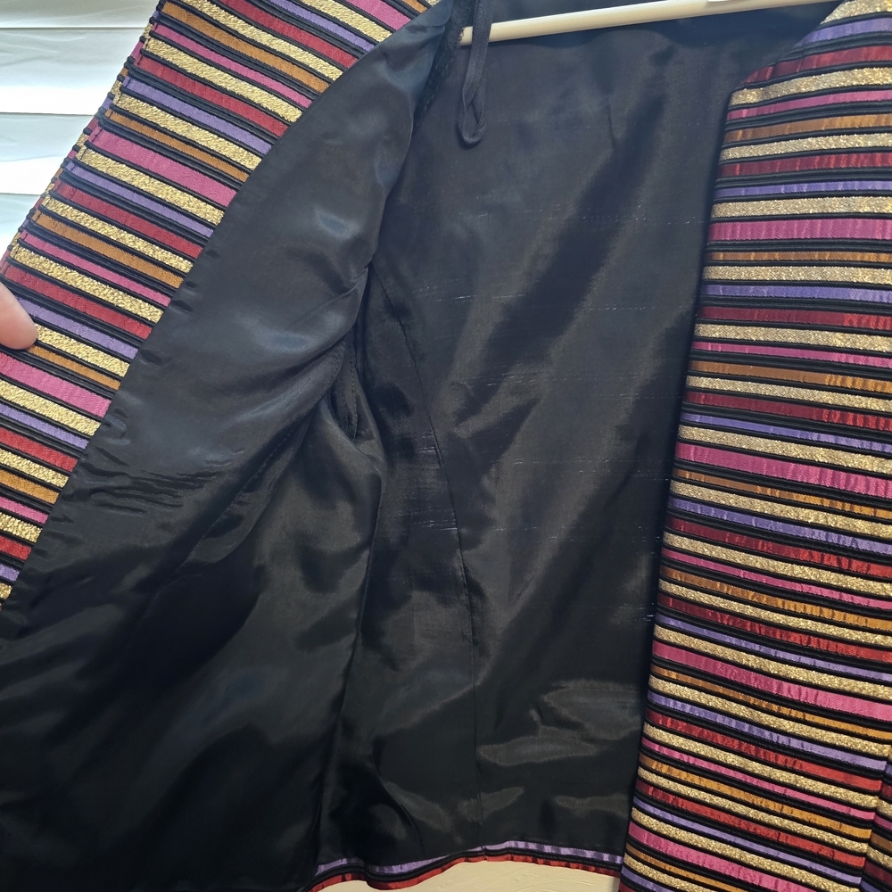 Jessica Howard Striped Metallic Cropped Blazer in Pink, Gold & Black - Picture 3 of 6